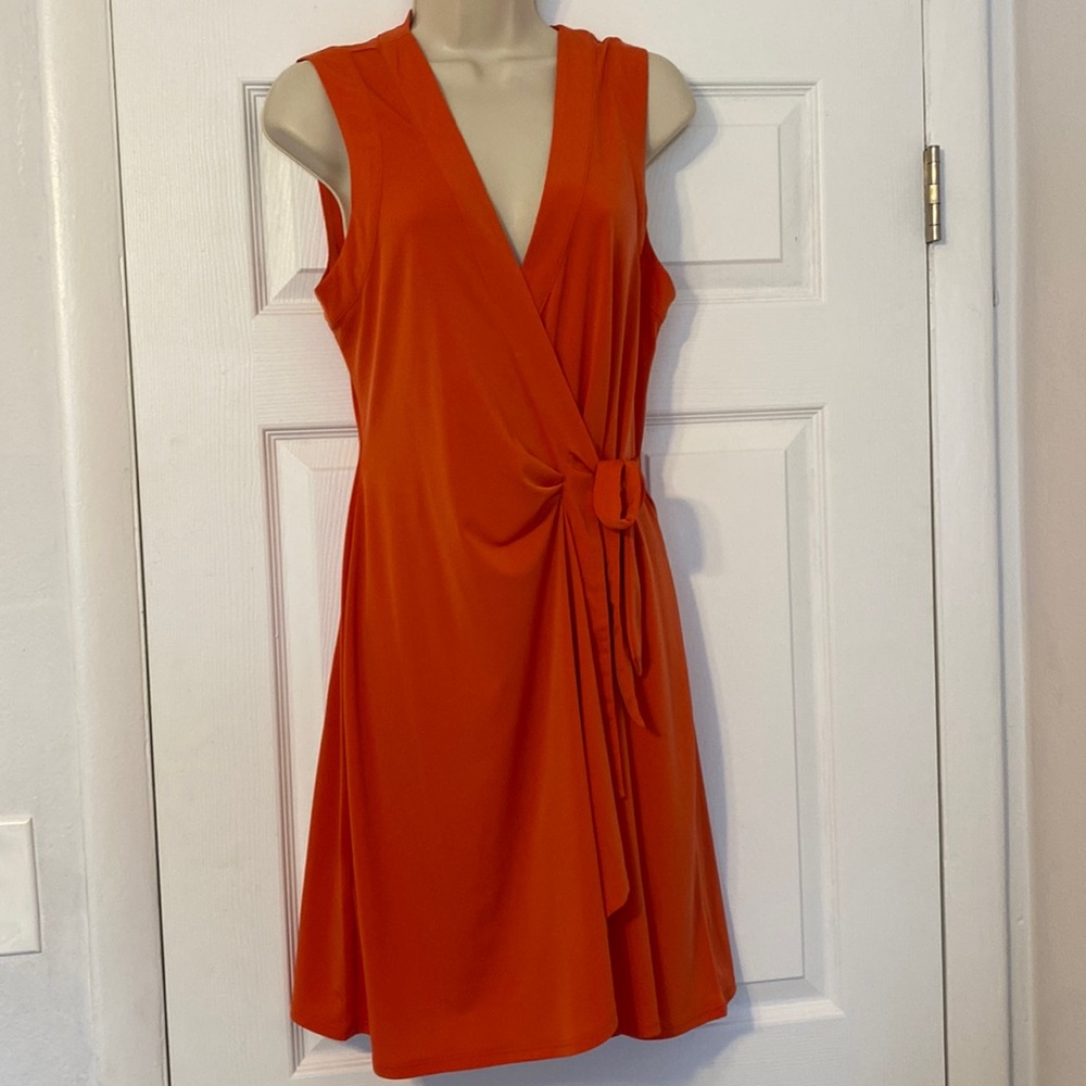 BCBGMAXAZRIA SIZE MEDIUM
